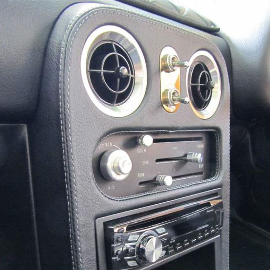 Nakamae Leather Radio Console