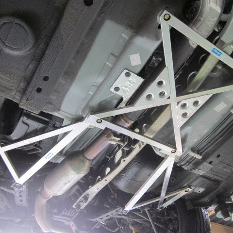 Nielex Magical Cross Bracing (2.0L Chassis)