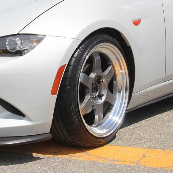 RAYS Volk Racing TE37V 17" Wheel