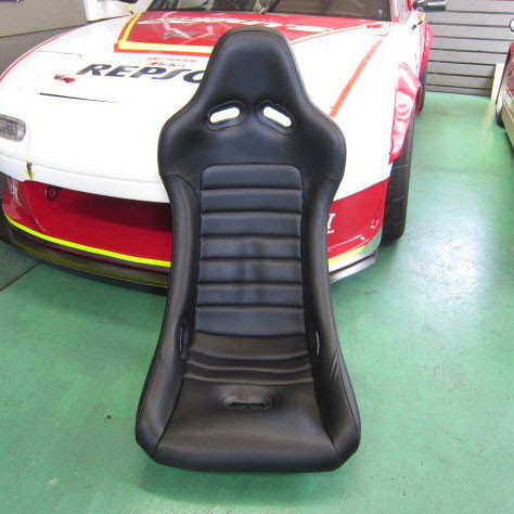 Car Make Corn's Black Leather Racing Seat