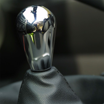 Nielex Oval Chrome Shift Knob